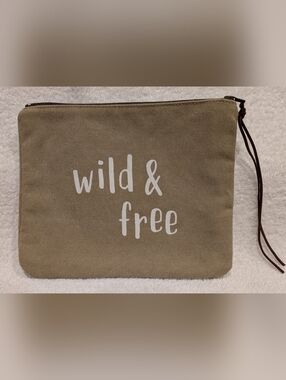 Canvas "wild & free" 7"x9.5" Lined Cosmetic Bag Honey & Me NWT